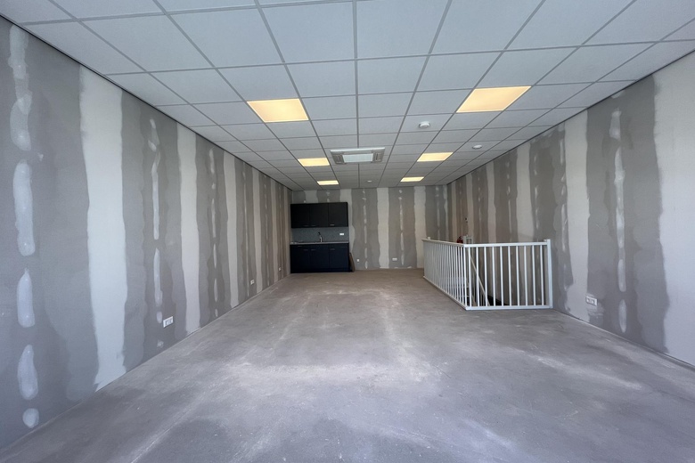 BedrijfsruimteaanHoutkopersstraat 6 E<br/> inZwijndrecht BedrijfsruimteaanHoutkopersstraat 6 E<br/> inZwijndrecht