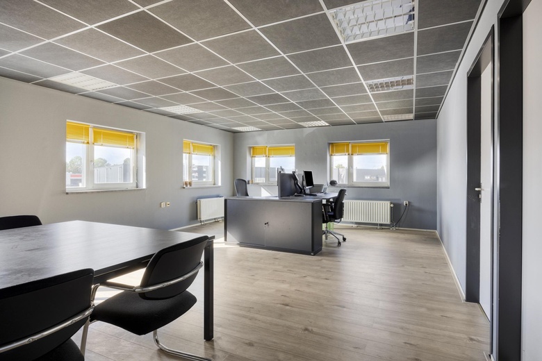 BedrijfsruimteaanTinus van der Sijdestraat 7<br/> inSprang