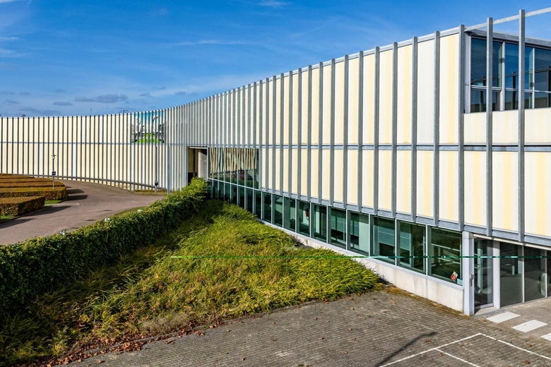 BedrijfsruimteaanTweelingenlaan 17<br/> inApeldoorn BedrijfsruimteaanTweelingenlaan 17<br/> inApeldoorn