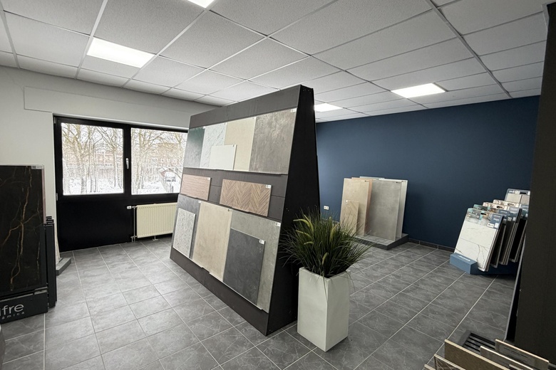 BedrijfsruimteaanRooseindsestraat 97<br/> inHelmond