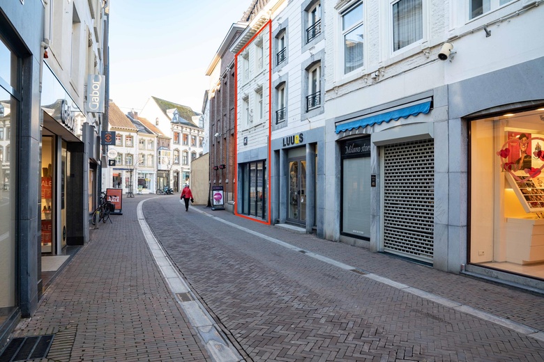 Bekijk foto 1 van Limbrichterstraat 49 Bekijk foto 1 van Limbrichterstraat 49