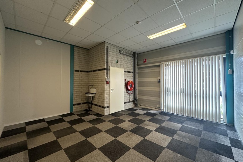 BedrijfsruimteaanCanadaweg 16<br/> inHalsteren