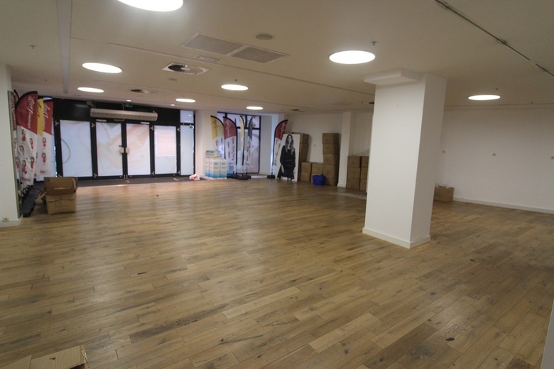 WinkelruimteaanLiesveld 140<br/> inVlaardingen