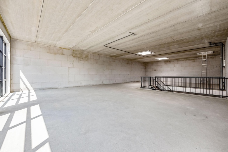 BedrijfsruimteaanHavenstraat 76 d<br/> inHuizen BedrijfsruimteaanHavenstraat 76 d<br/> inHuizen