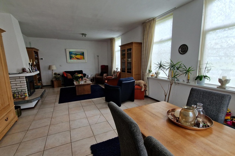BedrijfsruimteaanHoofdweg 5<br/> inWaverveen BedrijfsruimteaanHoofdweg 5<br/> inWaverveen