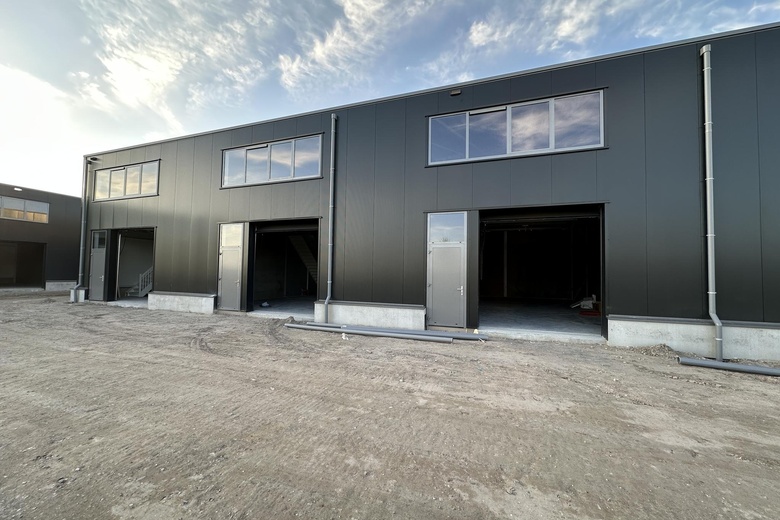 BedrijfsruimteaanGenderensedijk 7 A 13<br/> inGenderen BedrijfsruimteaanGenderensedijk 7 A 13<br/> inGenderen