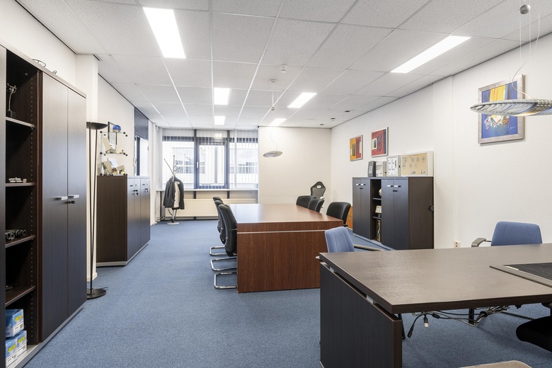 BedrijfsruimteaanKreekweg 16<br/> inVlaardingen