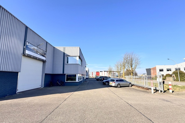 BedrijfsruimteaanSchimminck 15<br/> inZaltbommel BedrijfsruimteaanSchimminck 15<br/> inZaltbommel