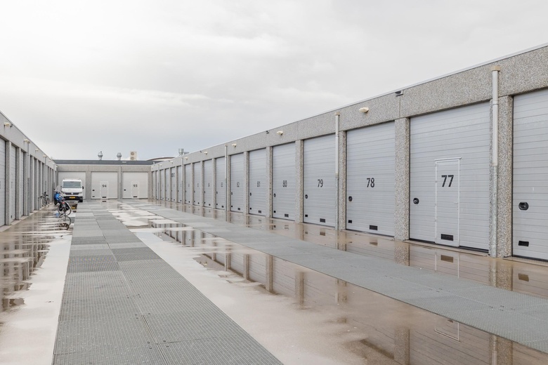 BedrijfsruimteaanVeerpolder 19 077<br/> inWarmond