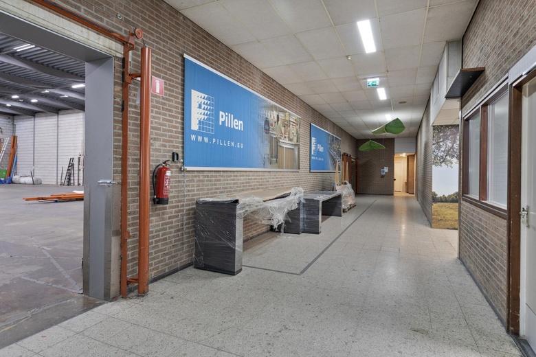 BedrijfsruimteaanNijverheidsstraat 9<br/> inLichtenvoorde BedrijfsruimteaanNijverheidsstraat 9<br/> inLichtenvoorde