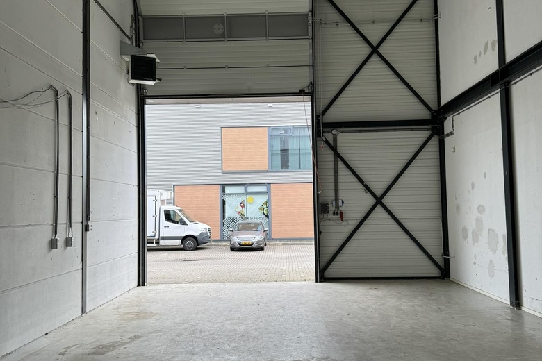 Bedrijfsruimteaan's-Gravenweg 318 - 334<br/> inNieuwerkerk aan den IJssel