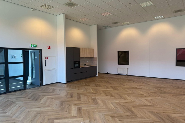 BedrijfsruimteaanShannonweg 82<br/> inBotlek Rotterdam