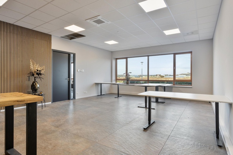 BedrijfsruimteaanHerenweg 102<br/> inNoordwijk