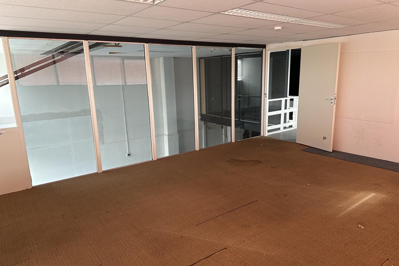 BedrijfsruimteaanNeutronstraat 7 7<br/> inGroningen BedrijfsruimteaanNeutronstraat 7 7<br/> inGroningen