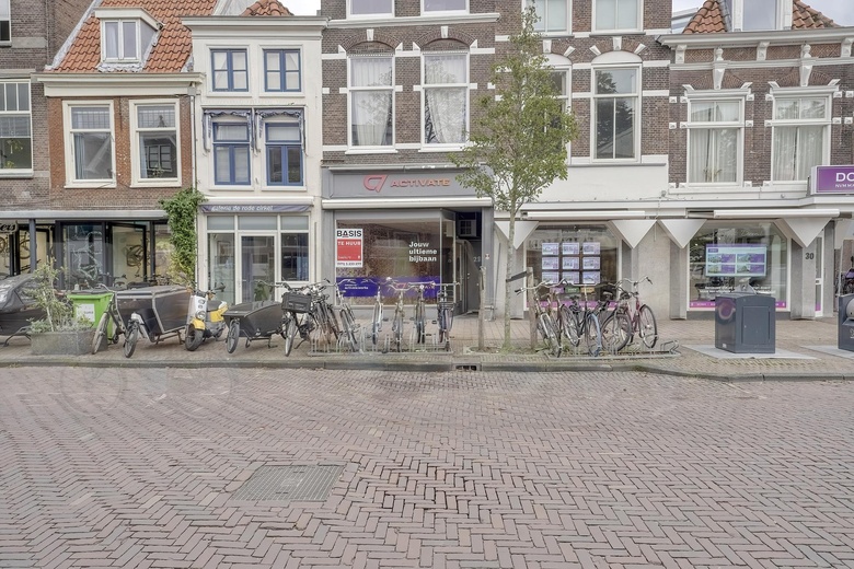 WinkelruimteaanDoezastraat 28<br/> inLeiden WinkelruimteaanDoezastraat 28<br/> inLeiden