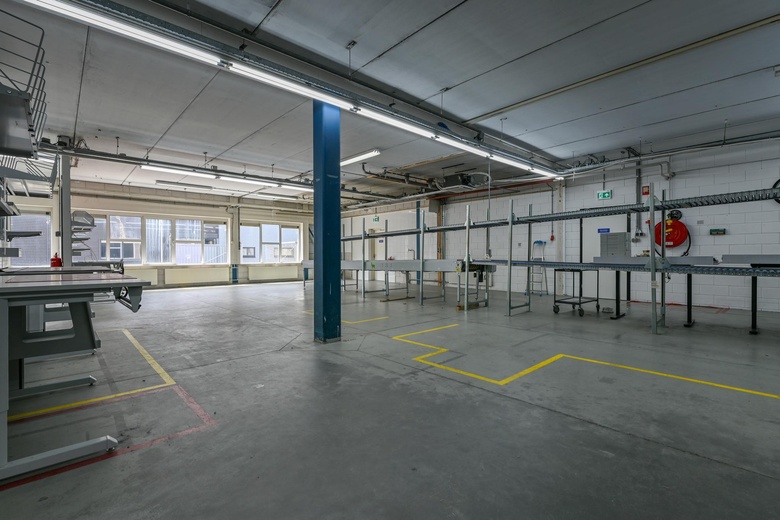BedrijfsruimteaanVoltastraat 24<br/> inBarneveld BedrijfsruimteaanVoltastraat 24<br/> inBarneveld