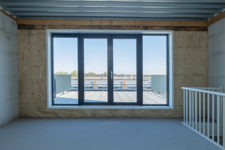 BedrijfsruimteaanCilinderweg 75<br/> inRoelofarendsveen