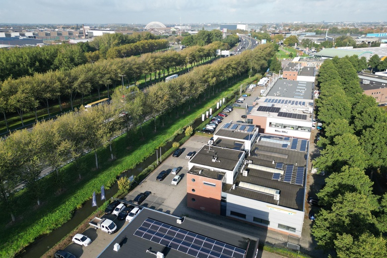 BedrijfsruimteaanKelvinring 52 a<br/> inAlblasserdam BedrijfsruimteaanKelvinring 52 a<br/> inAlblasserdam