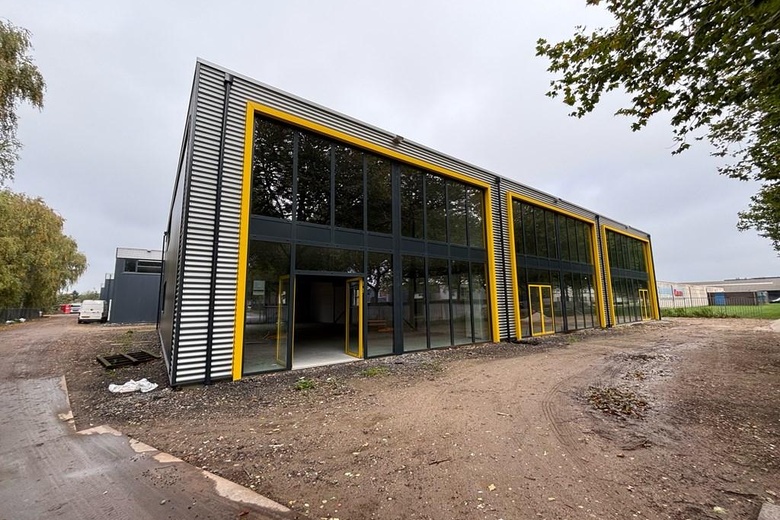 BedrijfsruimteaanRandweg 21 01<br/> inEmmeloord BedrijfsruimteaanRandweg 21 01<br/> inEmmeloord