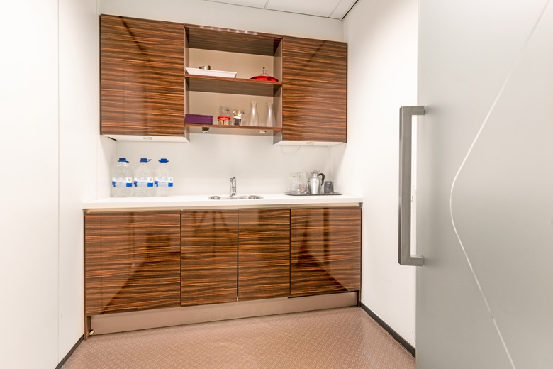 BedrijfsruimteaanVeestraat 42<br/> inLinne BedrijfsruimteaanVeestraat 42<br/> inLinne