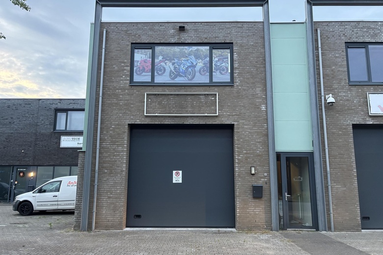 BedrijfsruimteaanHoutzagerijstraat 1<br/> inMill