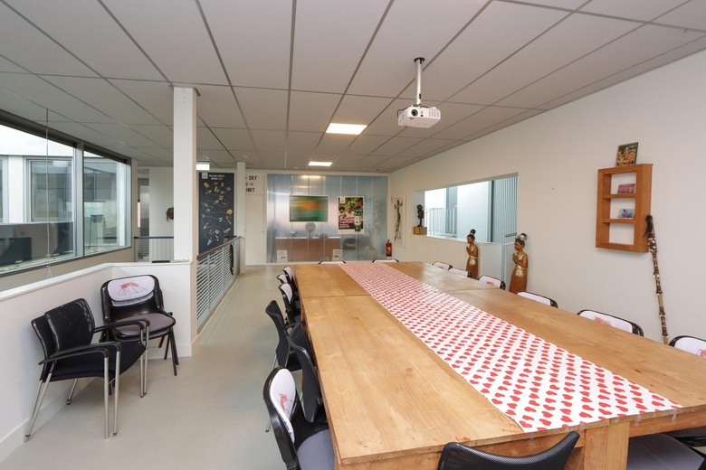 BedrijfsruimteaanDe Huchtstraat 14<br/> inAlmere BedrijfsruimteaanDe Huchtstraat 14<br/> inAlmere