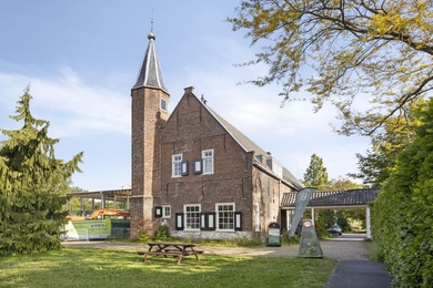 Bekijk foto 2 van Kleverlaan 9