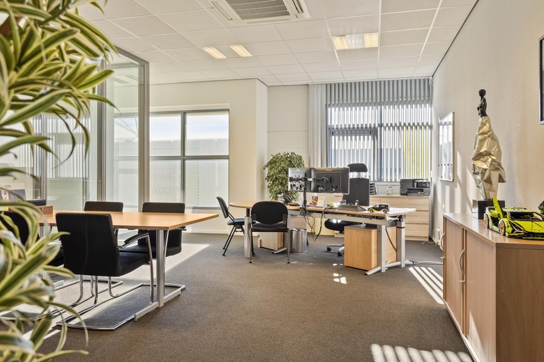 BedrijfsruimteaanStaalsteden 4<br/> inEnschede