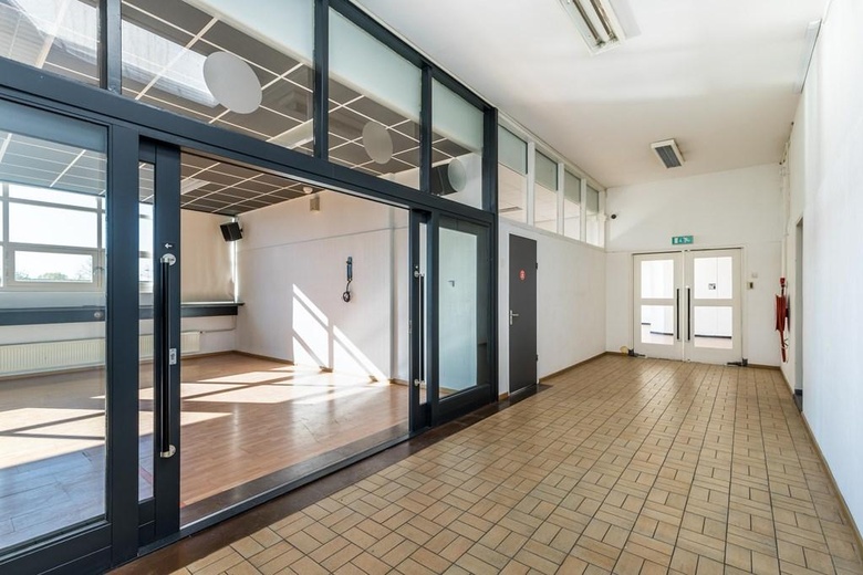 KantoorruimteaanPiekstraat 15 35<br/> inRotterdam KantoorruimteaanPiekstraat 15 35<br/> inRotterdam