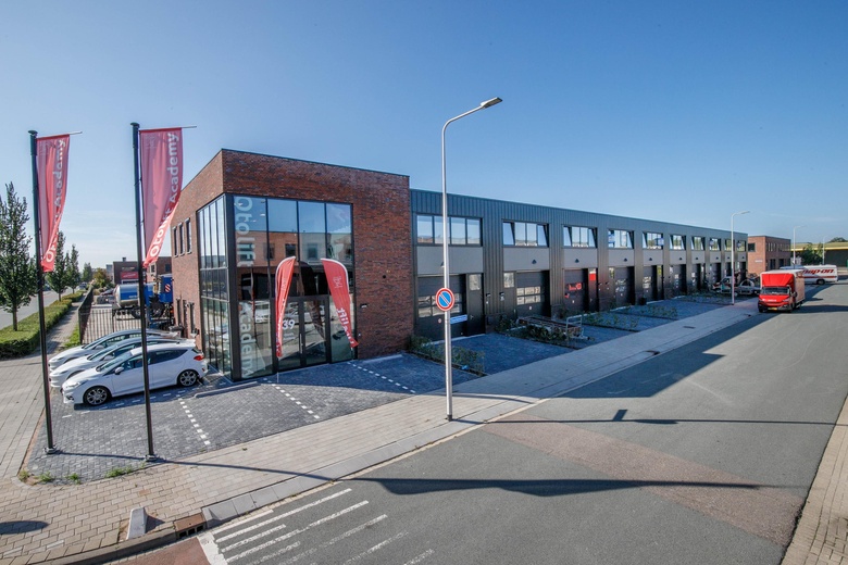 BedrijfsruimteaanSteenfabriekstraat 19 - 39<br/> inBergambacht BedrijfsruimteaanSteenfabriekstraat 19 - 39<br/> inBergambacht