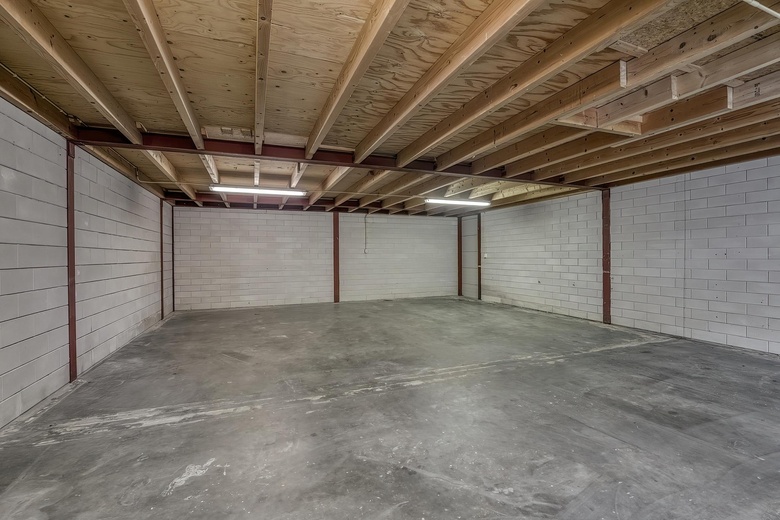 BedrijfsruimteaanRooseveltstraat 6 B<br/> inLeiden BedrijfsruimteaanRooseveltstraat 6 B<br/> inLeiden