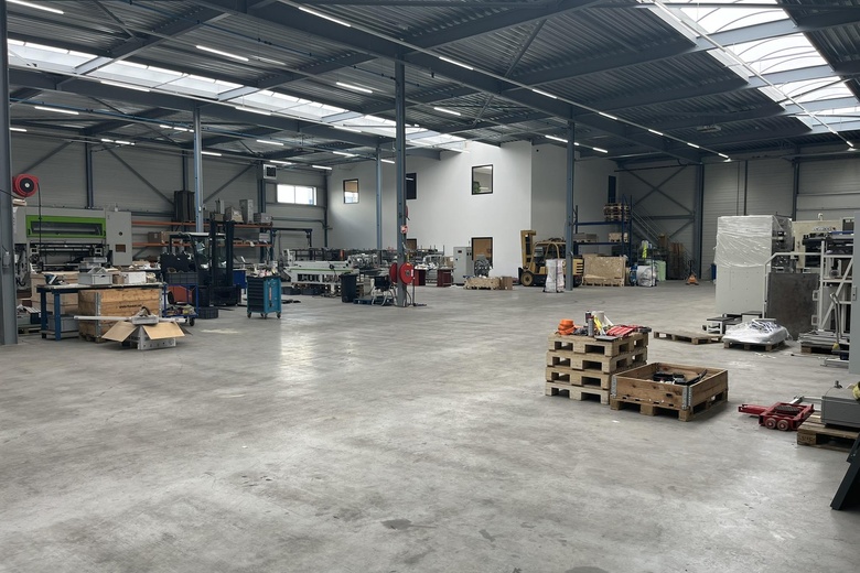 BedrijfsruimteaanRietveldenweg 55 B<br/> inDen Bosch BedrijfsruimteaanRietveldenweg 55 B<br/> inDen Bosch