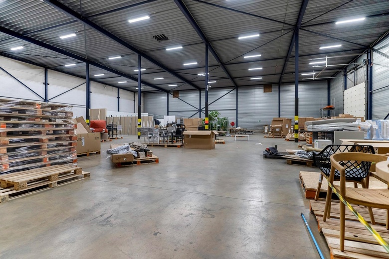 BedrijfsruimteaanBorchwerf 8 e<br/> inRoosendaal BedrijfsruimteaanBorchwerf 8 e<br/> inRoosendaal