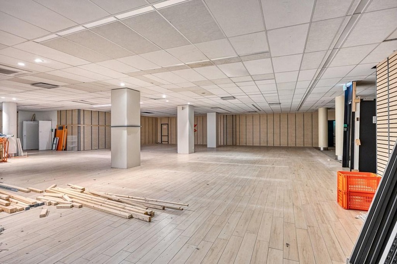 WinkelruimteaanVeerplein 26<br/> inVlaardingen WinkelruimteaanVeerplein 26<br/> inVlaardingen