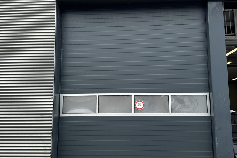 Bedrijfsruimteaan's-Gravenweg 318 - 334<br/> inNieuwerkerk aan den IJssel