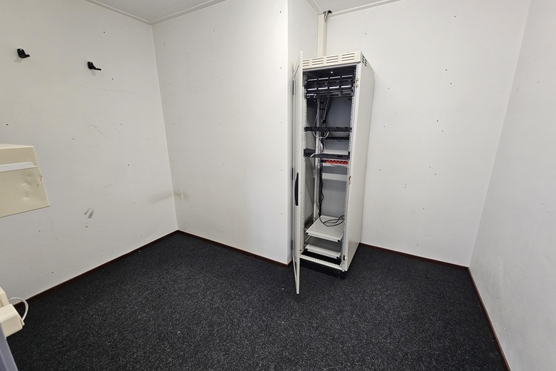 BedrijfsruimteaanNijverheidsstraat 16<br/> inEmmen