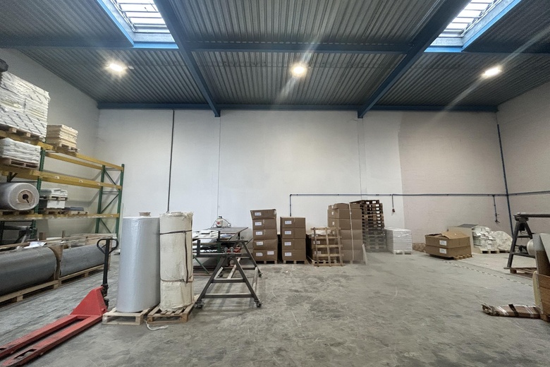 BedrijfsruimteaanOverijsselhaven 123<br/> inNieuwegein