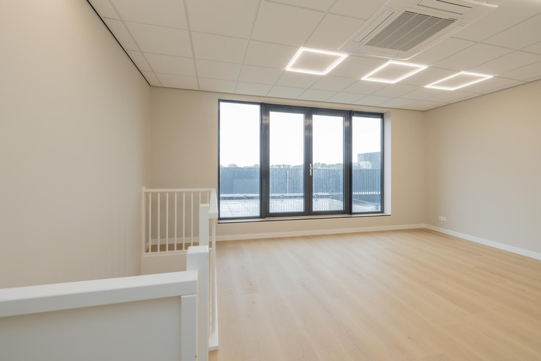 BedrijfsruimteaanCilinderweg 67<br/> inRoelofarendsveen