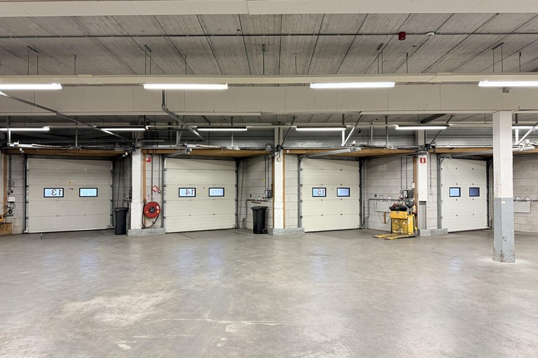 BedrijfsruimteaanDonk 5<br/> inBarendrecht BedrijfsruimteaanDonk 5<br/> inBarendrecht