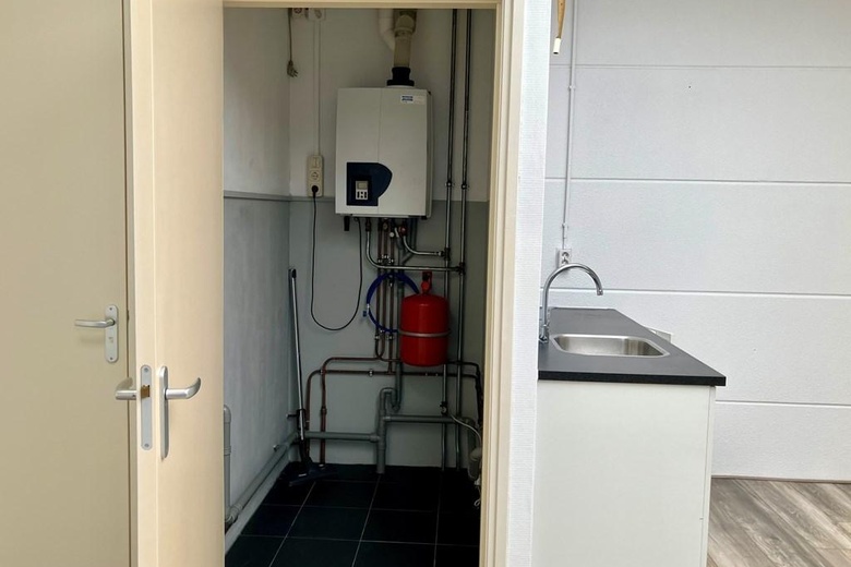 BedrijfsruimteaanEenspan 8 E<br/> inZeewolde