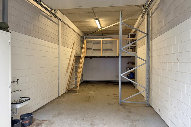 BedrijfsruimteaanKelvinring 72 d<br/> inAlblasserdam