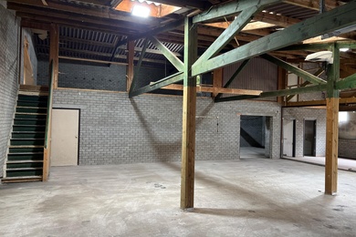 Bekijk foto 2 van Leidsevaart 24