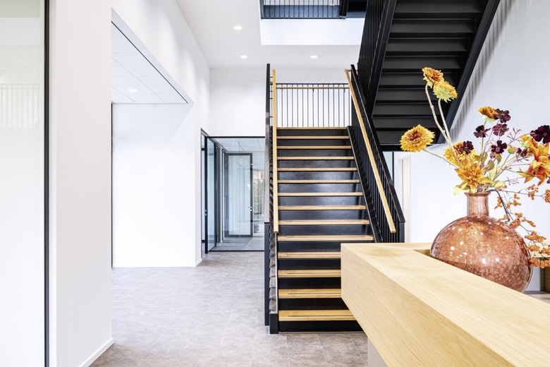 BedrijfsruimteaanZwitserlandstraat 1 - 3<br/> inAalsmeer