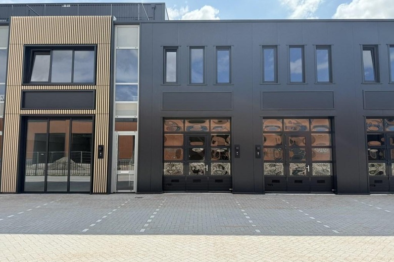 Bekijk foto 1 van Afmijnstraat 7 Bekijk foto 1 van Afmijnstraat 7
