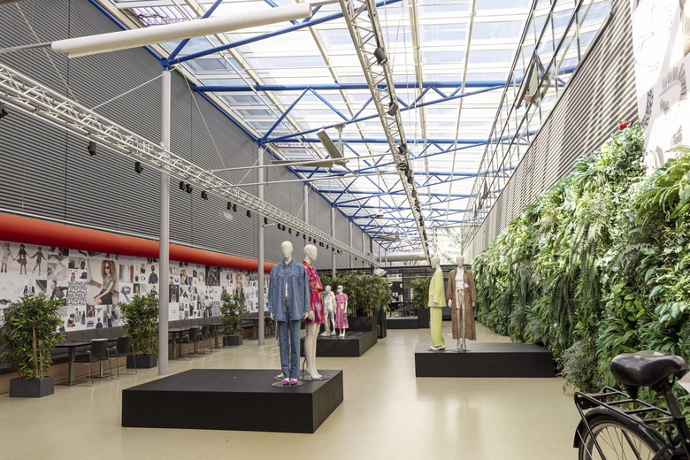 KantoorruimteaanBurgemeester Burgerslaan 40 A<br/> inRosmalen KantoorruimteaanBurgemeester Burgerslaan 40 A<br/> inRosmalen