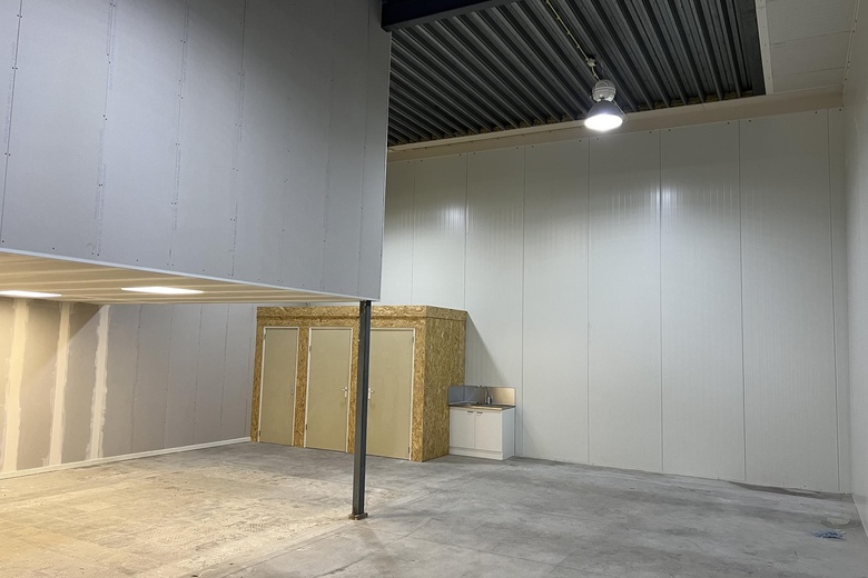 BedrijfsruimteaanWagenmakerstraat 3<br/> inAssen