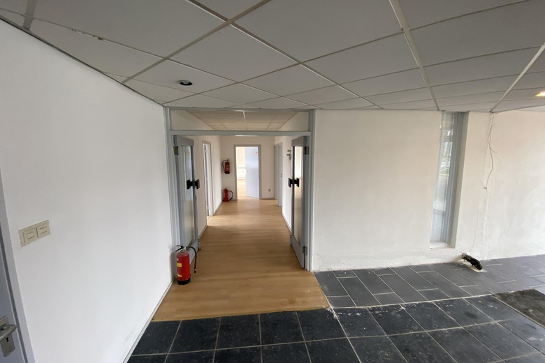BedrijfsruimteaanDe Steiger 170<br/> inAlmere BedrijfsruimteaanDe Steiger 170<br/> inAlmere