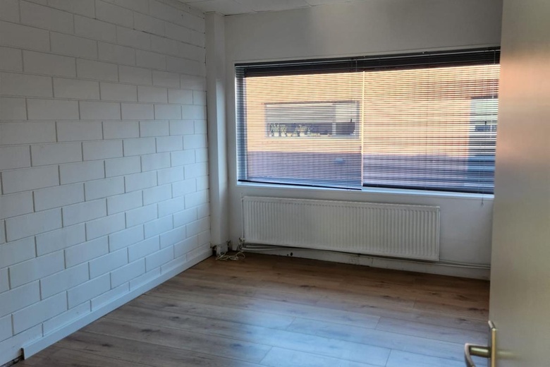 BedrijfsruimteaanSymon Spiersweg 7 B 1<br/> inZaandam