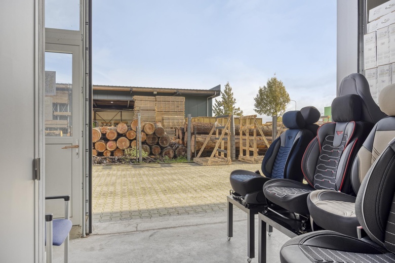 BedrijfsruimteaanHet Bassin 27 c<br/> inVriezenveen