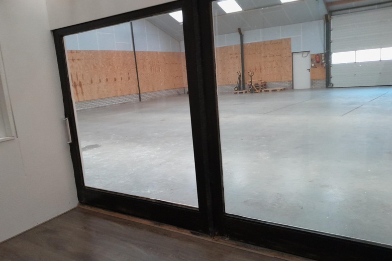 BedrijfsruimteaanProvincialeweg Oost 13 a<br/> inHaastrecht